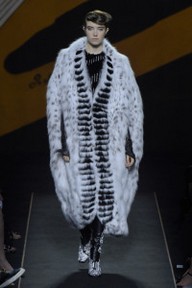 fendi-шубы_11.jpg