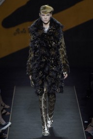 fendi-шубы_15.jpg