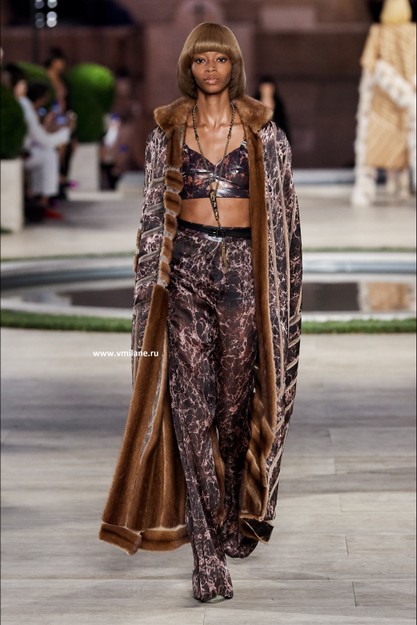 Fendi шуба (14).jpg