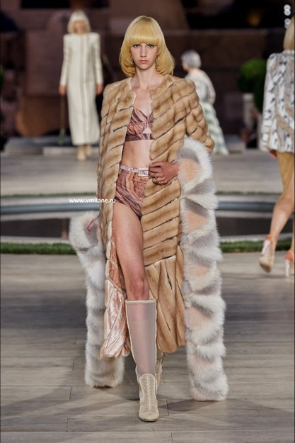 Fendi шуба (15).jpg